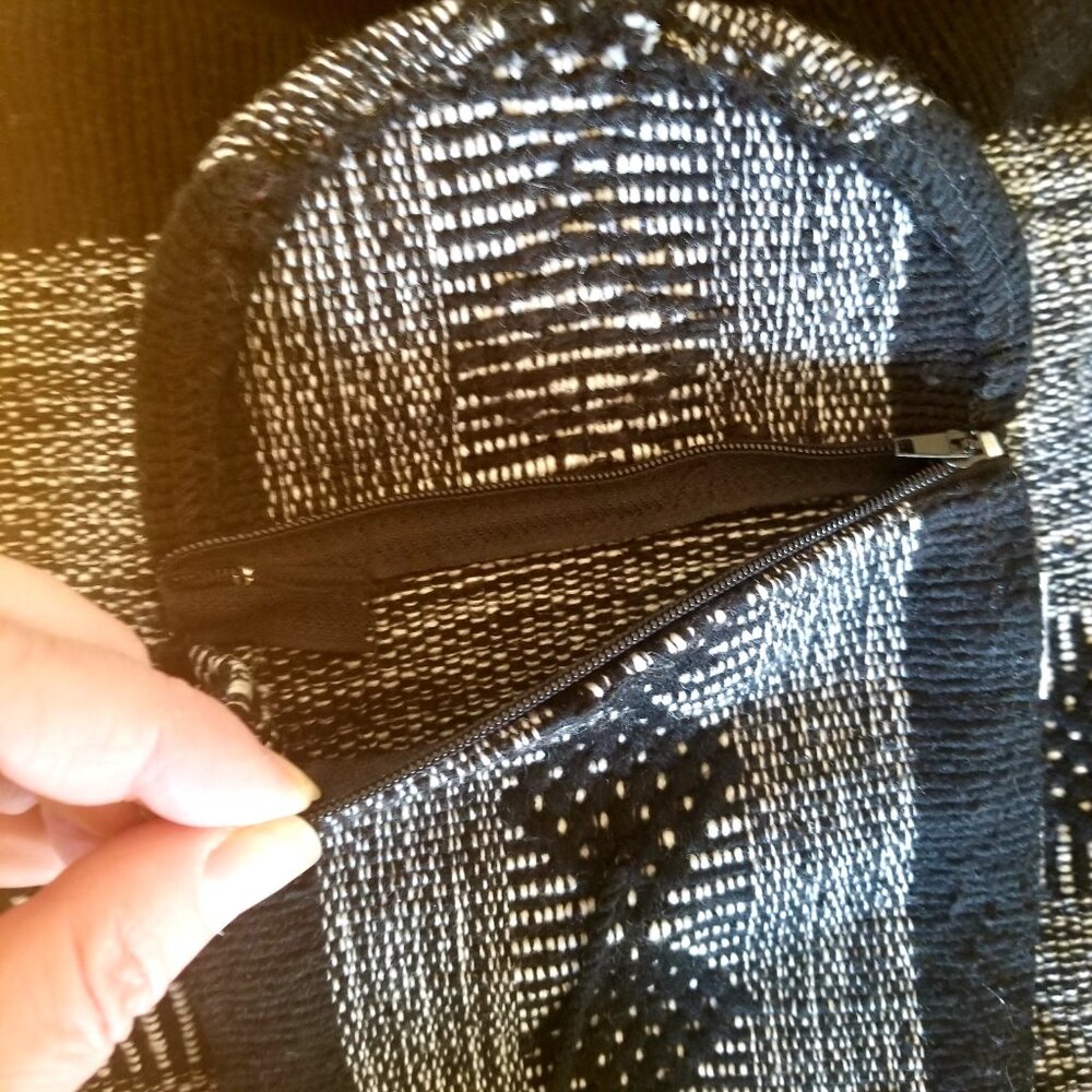 Woven Hippie Backpack with Zipper Pocket - Picture 3 of 6